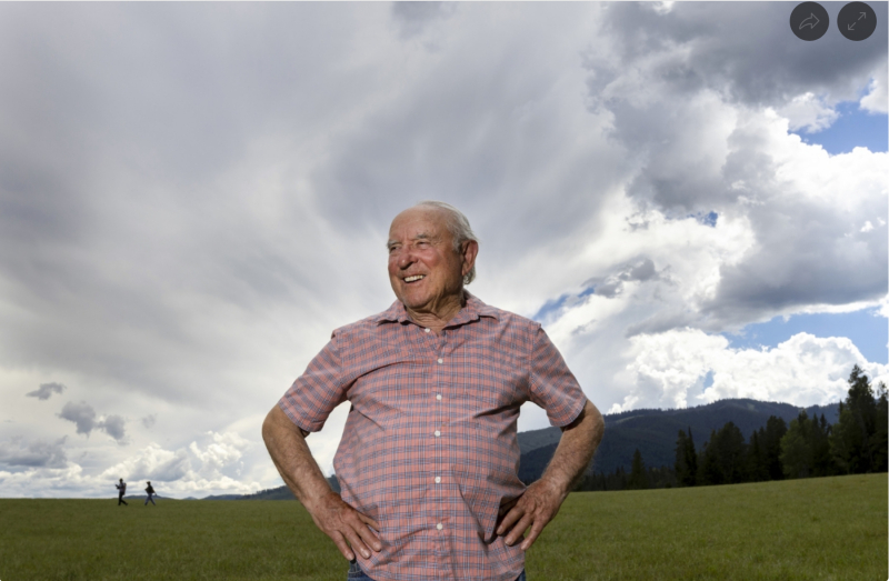 Dù là tỷ phú nhưng Yvon Chouinard yêu thích lối sống tối giản, gần gũi thiên nhiên.