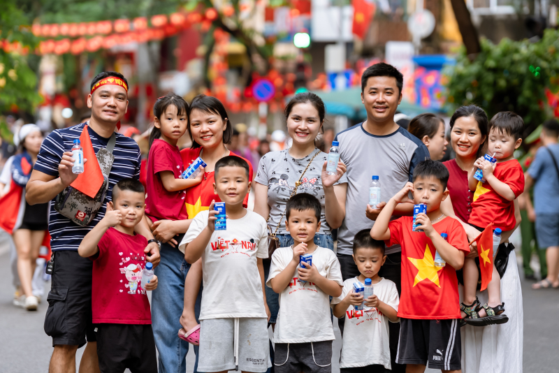 Sữa tươi Vinamilk 100% là một trong những dòng sản phẩm chủ lực của Vinamilk ghi nhận sự phục hồi tích cực trong những tháng đầu năm 2026.