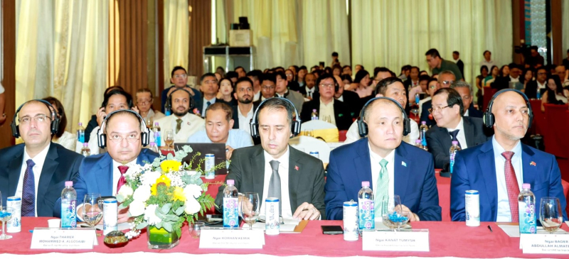 Các diễn giả đến từ các nước có nền kinh tế Halal phát triển mạnh đã có những tham luận rất quý giá