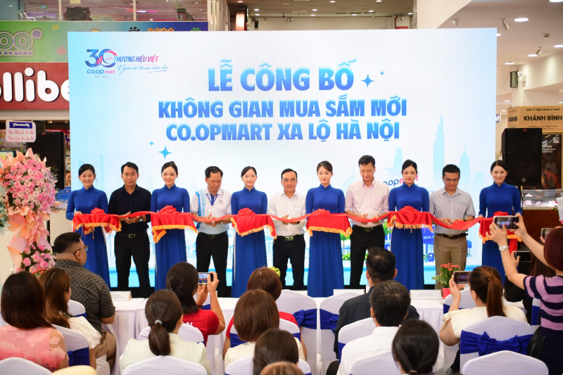 Khoảnh khắc công bố không gian mua sắm mới Co.opmart Xa Lộ Hà Nội – một trong những dấu ấn chào mừng 30 năm thương hiệu Co.opmart.