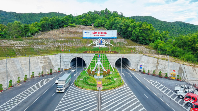 Không có công trường lớn thì khó có kỹ sư giỏi, không có trách nhiệm thật thì khó có doanh nghiệp lớn thật.