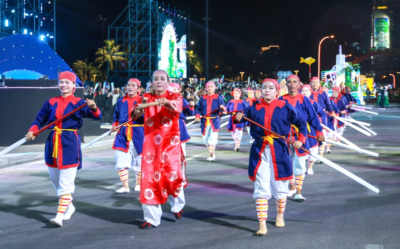 Biểu diễn Hò bá trạo