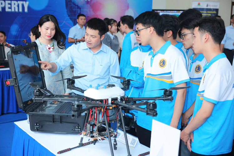 Đạo đức không phải là một 