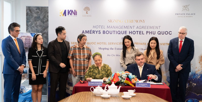 Bà Nguyễn Thị Kiều Oanh - Chủ tịch Hội đồng Quản trị Tập đoàn KNI và ông Gino Leonhard - Chủ tịch Công ty TNHH Private Palace Việt Nam đã ký kết hợp đồng quản lý và vận hành Khách sạn Amérys Family & Boutique Hotel tại Phú Quốc