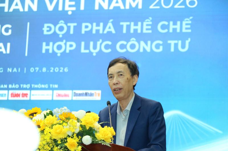Tiến sĩ Võ Trí Thành, Thành viên Hội đồng Tư vấn chính sách tài chính - tiền tệ quốc gia, Viện trưởng Viện Chiến lược Thương hiệu và Cạnh tranh chia sẻ tại sự kiện