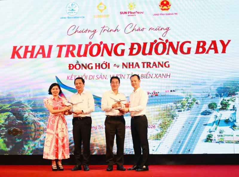 Nghi thức khai trương đường bay Đồng Hới- Cam Ranh