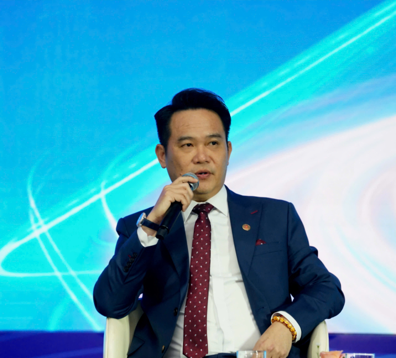Ông Đặng Hồng Anh, Phó Chủ tịch Hội Liên hiệp Thanh niên Việt Nam, Chủ tịch Hội Doanh nhân trẻ Việt Nam phát biểu tại diễn đàn