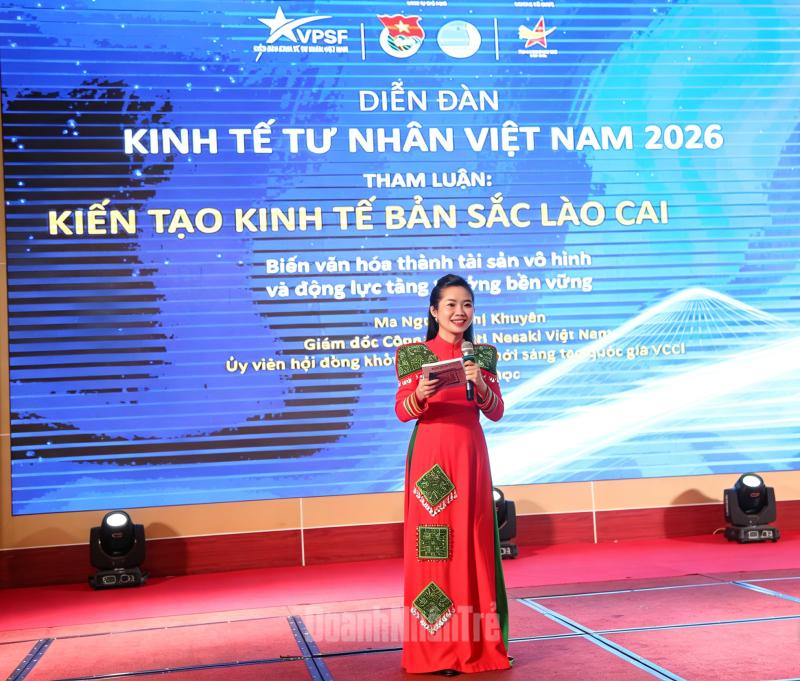 bà Khuyên 1