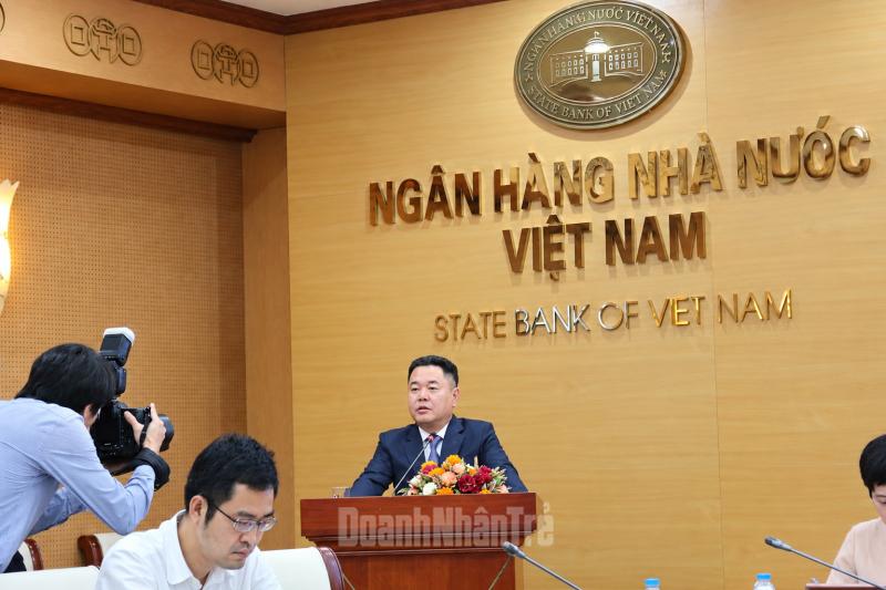 Phó Thống đốc Ngân hàng Nhà nước Nguyễn Ngọc Cảnh phát biểu tại Hội nghị “Tăng cường khả năng tiếp cận vốn tín dụng cho doanh nghiệp nhỏ và vừa”.