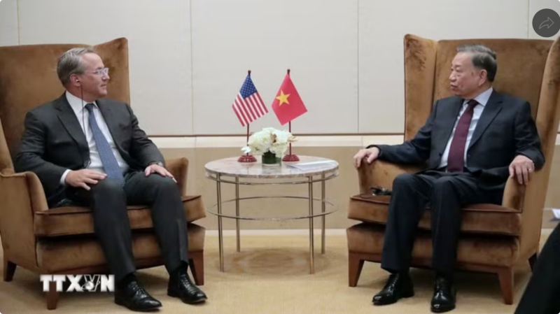 Tổng Bí thư, Chủ tịch nước Tô Lâm tiếp ông Troy Rohrbaugh, Đồng Tổng Giám đốc toàn cầu Ngân hàng JPMorgan Chase. Ảnh: TTXVN