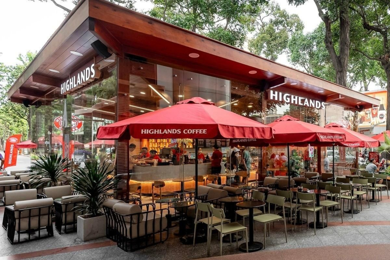 Hệ thống Highlands Coffee đã mở rộng quy mô lên gần 1.000 cửa hàng trên toàn quốc và quốc tế