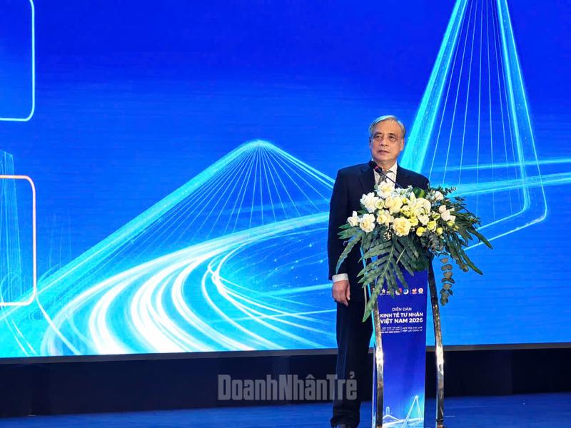 PGS. TS Trần Đình Thiên