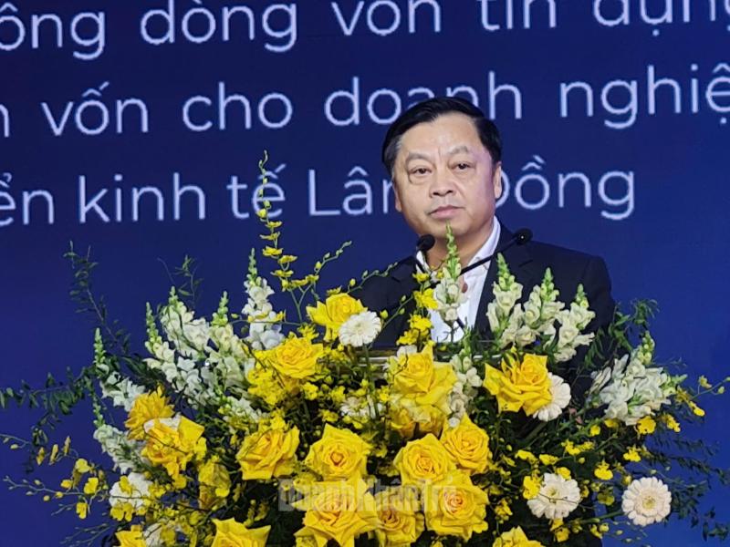 Võ  văn thanh ngân hàng