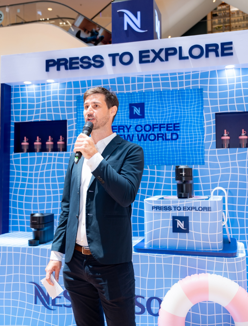 Ông Cedric Guillet, Giám đốc Phát triển của Annam Group, nhà phân phối độc quyền của Nespresso tại Việt Nam phát biểu tại buổi ra mắt Vertua Pop