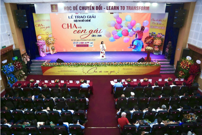 Lễ tổng kết Cuộc thi viết “Cha và con gái” lần thứ 4 quy tụ đông đảo các đại biểu và khách mời.