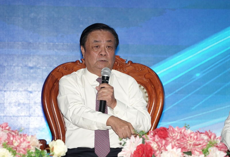 Ông Hoan gợi ý cộng đồng doanh nghiệp hãy cùng hỏi 
