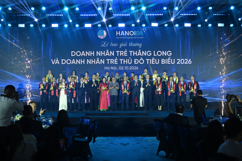 Lễ khen thưởng của Ủy ban Nhân dân TP. Hà Nội tôn vinh các tập thể, cá nhân doanh nhân trẻ có thành tích xuất sắc trong hoạt động sản xuất kinh doanh và đóng góp tích cực cho cộng đồng năm 2026.