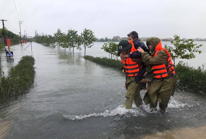 Nhiều tổ chức quốc tế đang kêu gọi gây quỹ giúp đỡ Việt Nam bị ảnh hưởng bởi thiên tai. Ảnh: TL