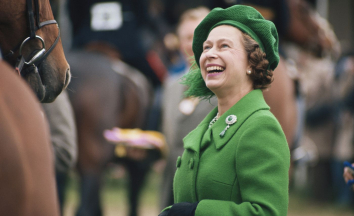 Nữ hoàng Elizabeth II – Biểu tượng ổn định trong thế giới chuyển động đã  qua đời sau 70 năm trị vì
