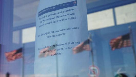 Kinh tế Mỹ đối diện tăng trưởng âm nếu chính phủ tiếp tục đóng cửa