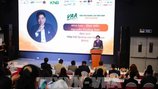 Chuẩn hóa năng lực đội ngũ livestream thương mại điện tử